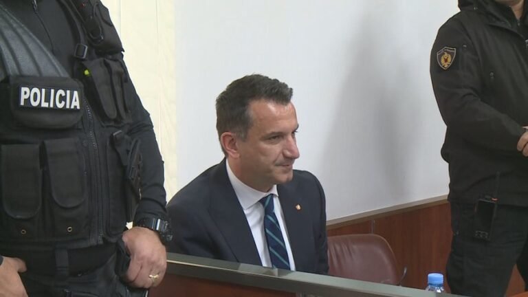 900-0-1779985887xkr-veliaj-mbetet-ne-burg-frame-614-399-1781607291